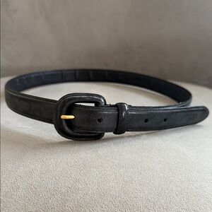 Elegant Black Belt with Gold Accent